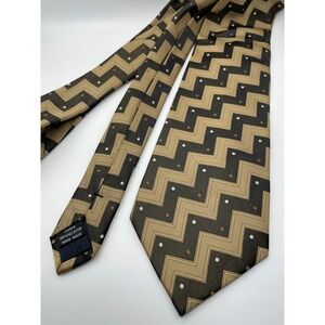 Umberto Frasi Mens Hand Made Zig Zag Pattern Silk Neck Tie Brown Gold